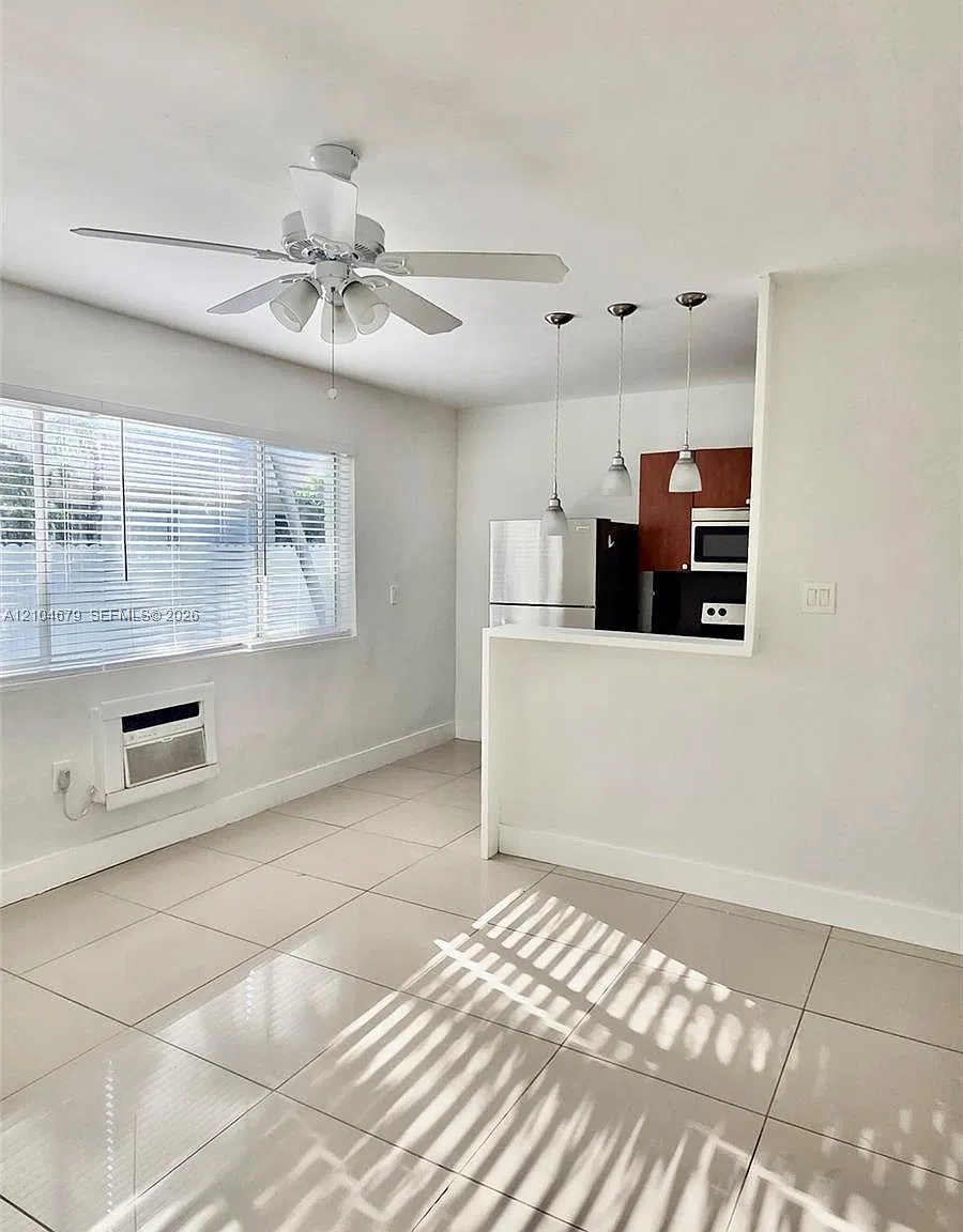 Biscayne Bch Sub — Photo 4
