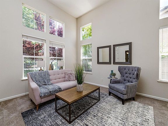 4th image of 3720 Aliso Dr