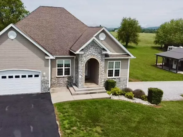 2750 Hardyville Rd, Munfordville, KY 42765