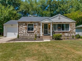 1909 Stillwater Dr, Saint Louis, MO 63114