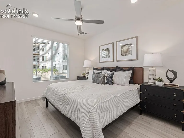 2232 Arikaree Hts #305 — Photo 17