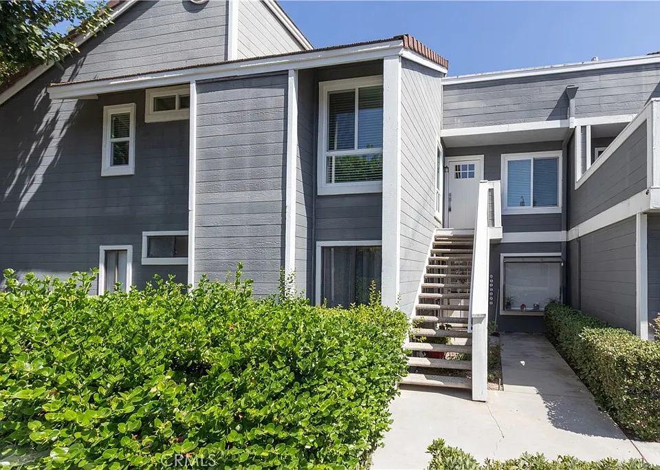 37 Clover Ln