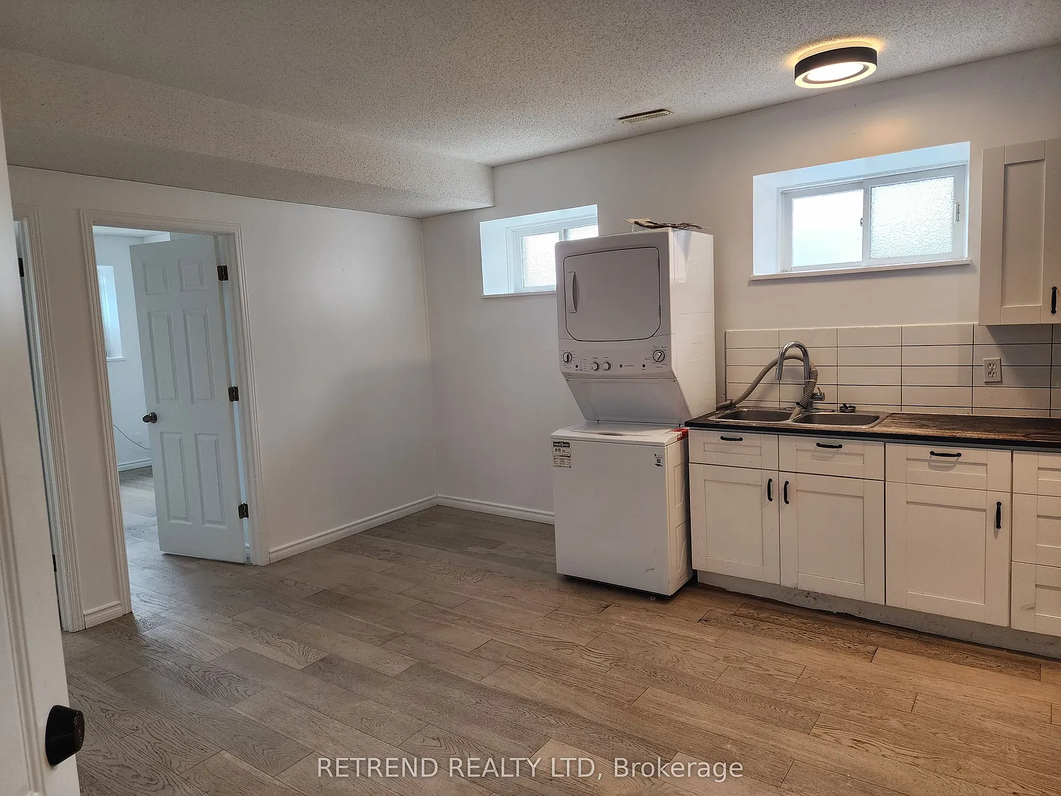 3 bed, $2,100 — Photo 3