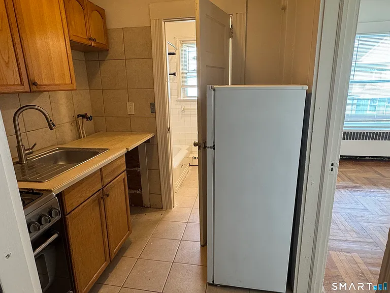 631 Colorado Ave — Photo 9