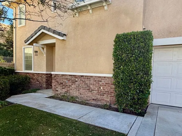 28374 Mayfair Dr, Santa Clarita, CA 91354