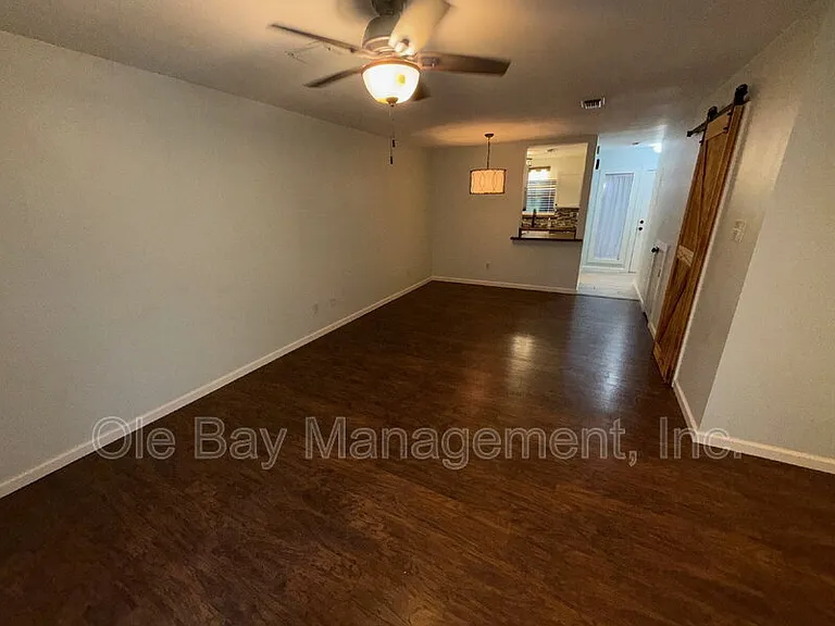 6 Summer Oaks Dr — Photo 3