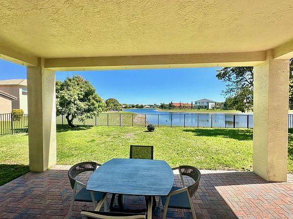 3rd image of 199 Bella Vista Way