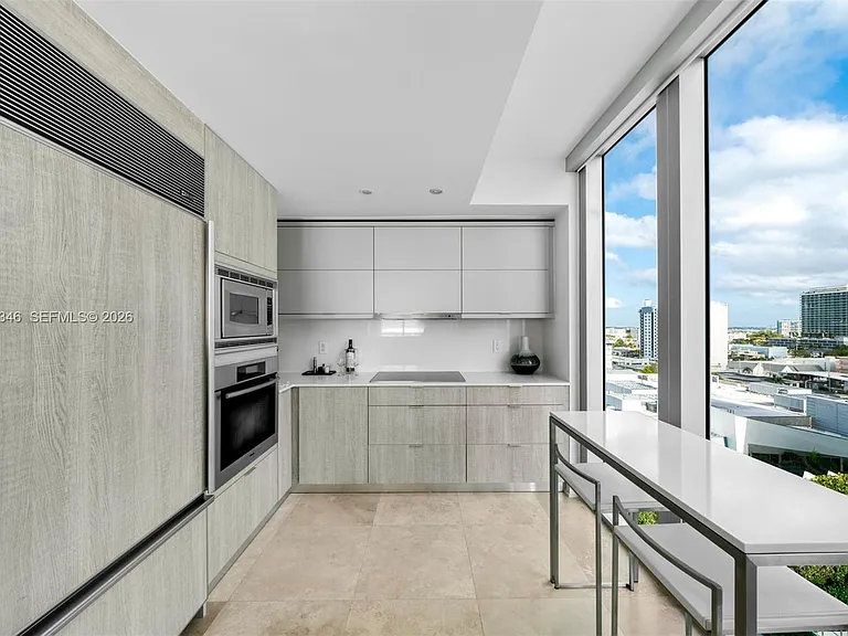6799 Collins Ave #902 — Photo 7