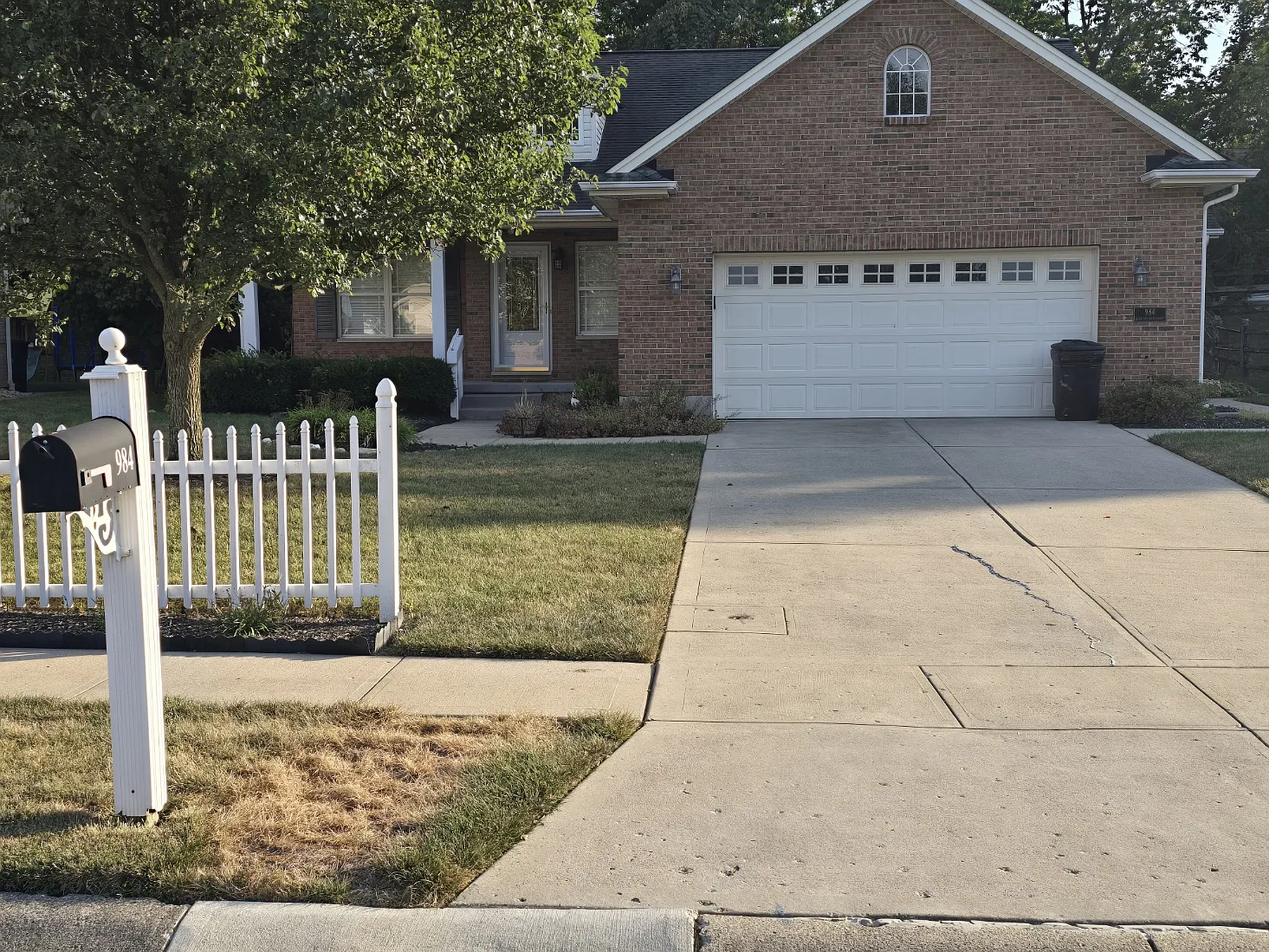 3 bed, 1735 sqft, $2,399 — Photo 2