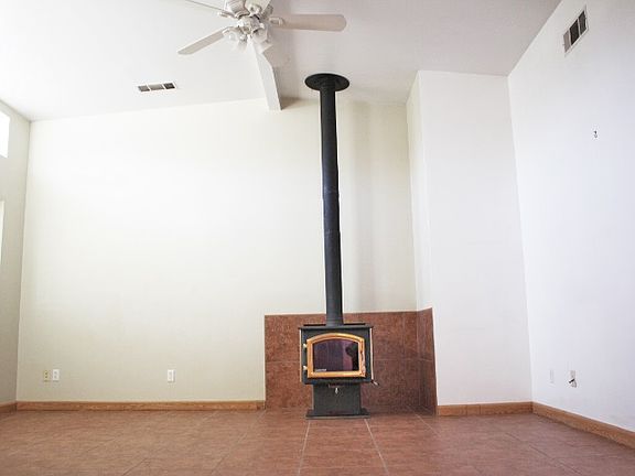 3rd image of 3763 Woodbine Way