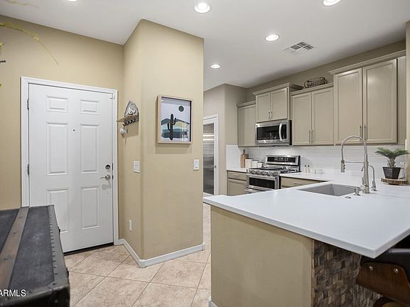 5th image of 21762 N 262nd Ln
