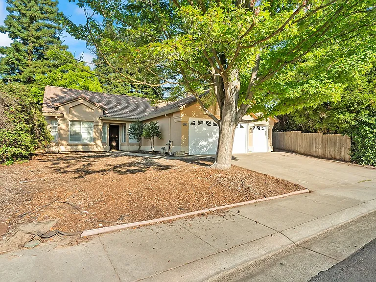 302 Carlina Ct — Photo 20