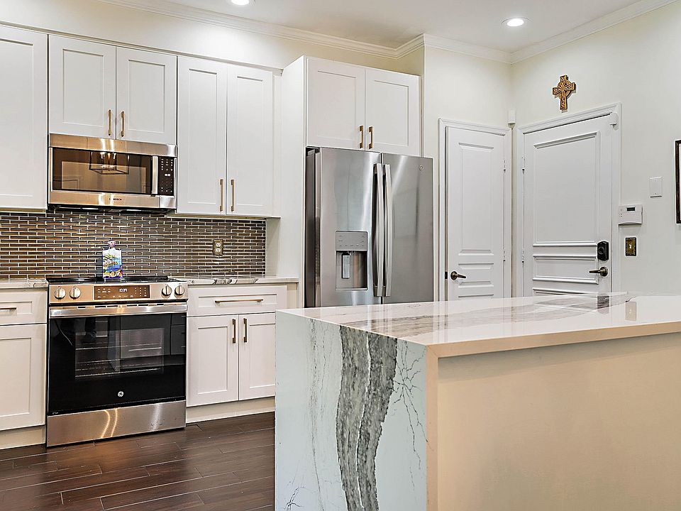 1st image of 21514 Saint Andrews Grand Circle #23