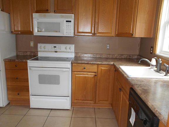 4th image of 206 Mill Creek Dr