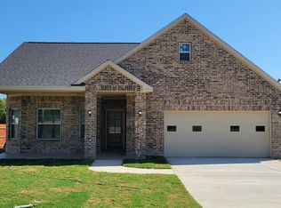 120 S Denton St, Hutchins, TX 75141
