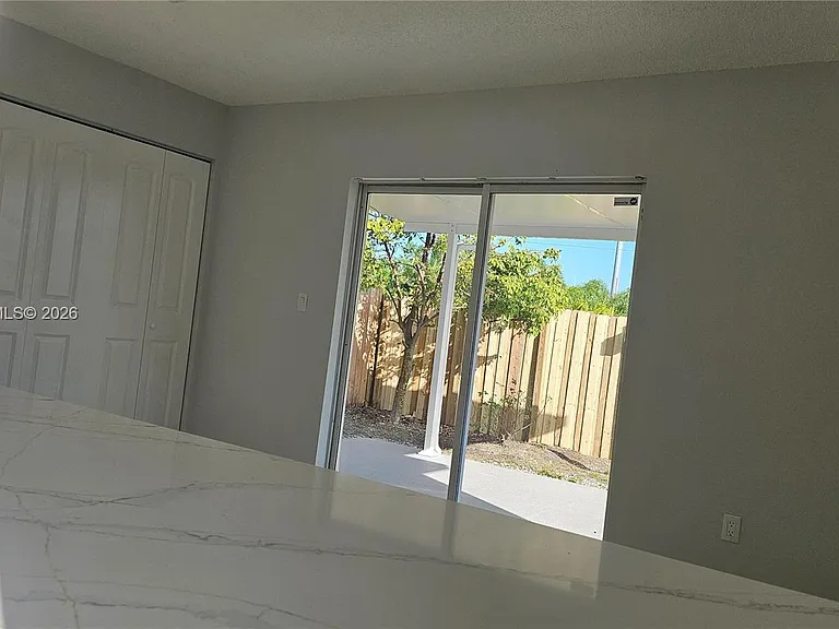 16125 SW 137th Ct — Photo 4