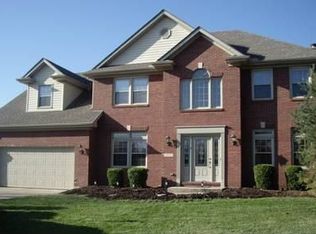 6711 Stillmead Dr, Dayton, OH 45414