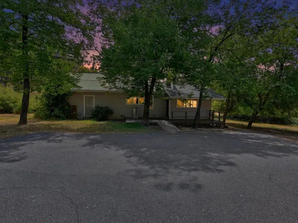 10501 Wolf Dr, Grass Valley, CA 95949