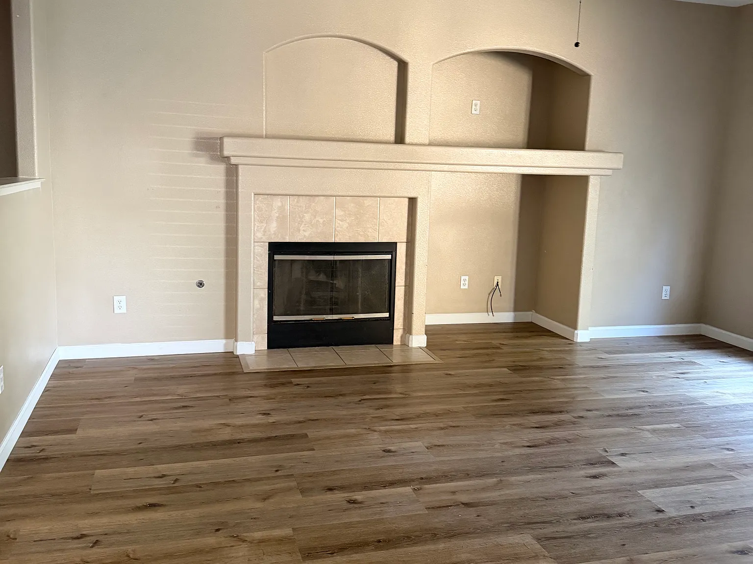3 bed, 2.5 bath, 1731 sqft, $1,795 — Photo 3