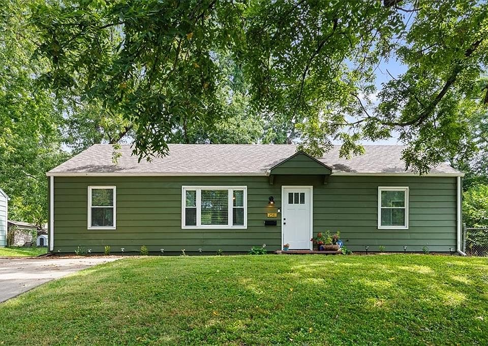 1st image of 2541 Highland Dr
