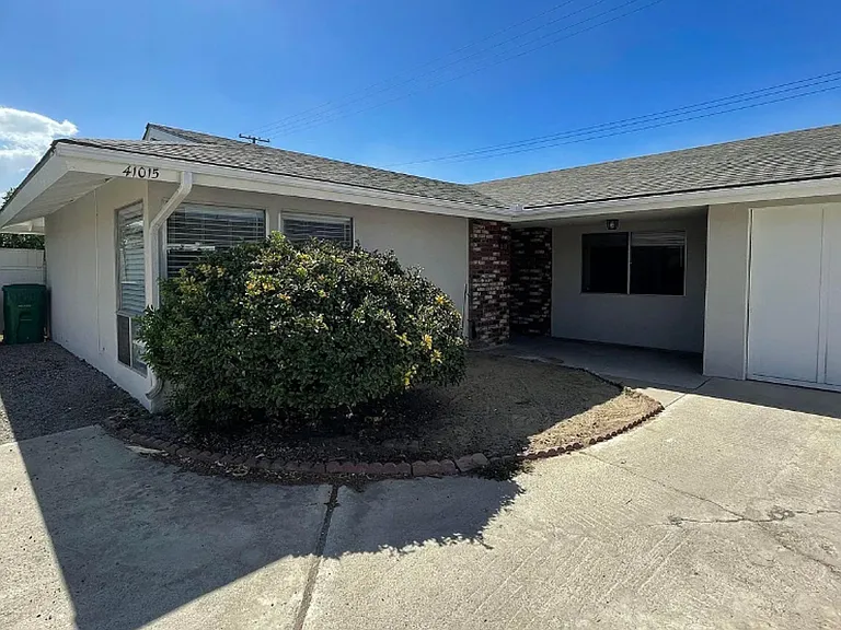 41015 Alder Ave — Photo 1