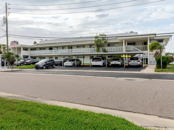 270 Skiff Poin #A5, Clearwater Beach, FL 33767