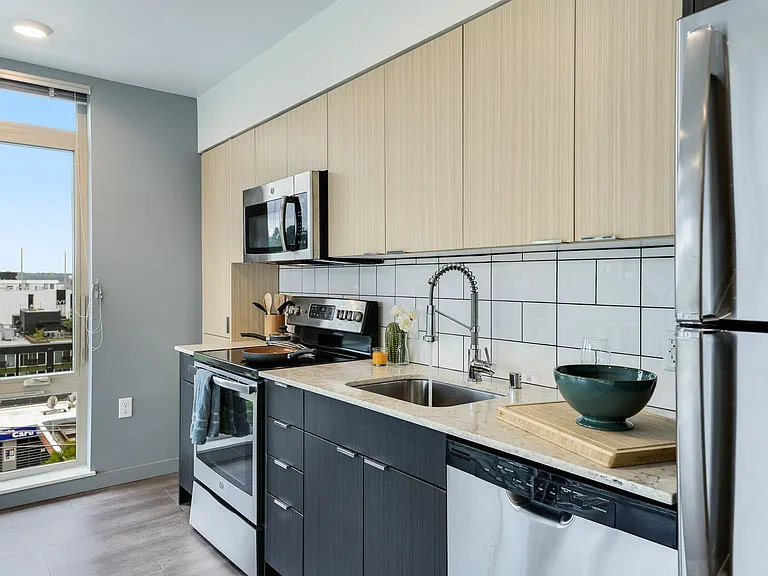 CRN Crane Interbay Apartments — Photo 19