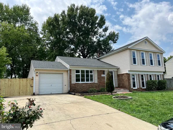 8705 Nightingale Dr, Lanham, MD 20706