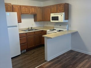 425 W Service Rd E UNIT 4, Wright City, MO 63390