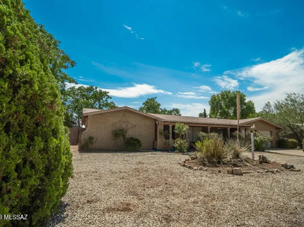 1006 E Mescal Dr, Pearce, AZ 85625