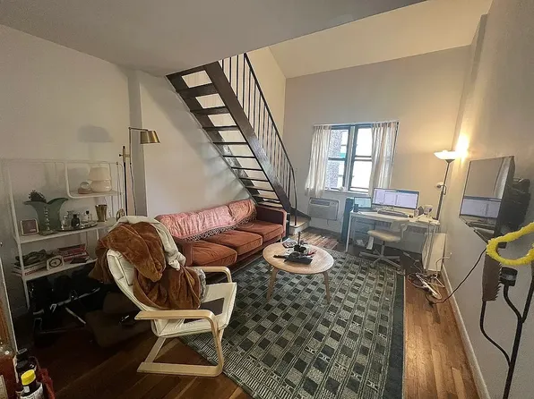 131 East 17th Street image 1 of 6