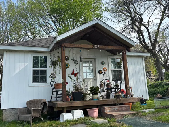 308 W Myrtle, Monett, MO 65708
