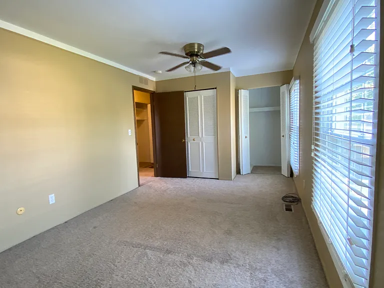 23525 Stonehenge Blvd — Photo 15