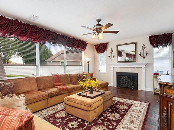 Spacious family room with fireplace