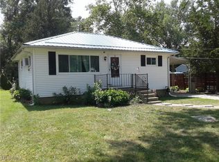 1545 Weaver Dr, Amherst, OH 44001