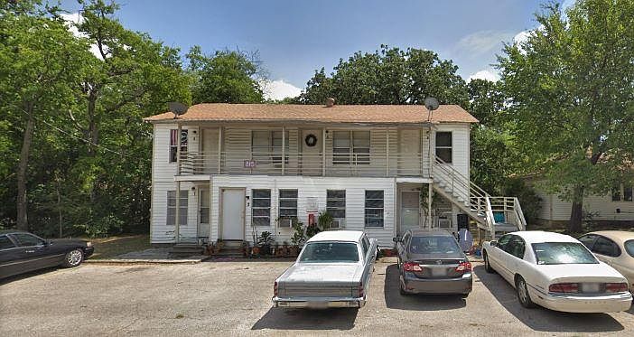 1st image of 815 W Mulberry St