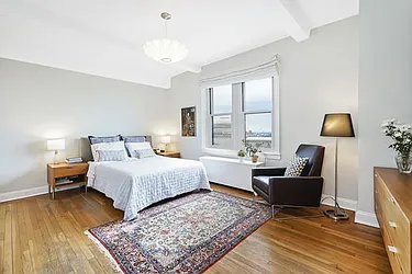 Sold by Avenue Sotheby's International Realty