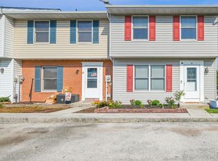 16 Hickory Ave, Gettysburg, PA 17325