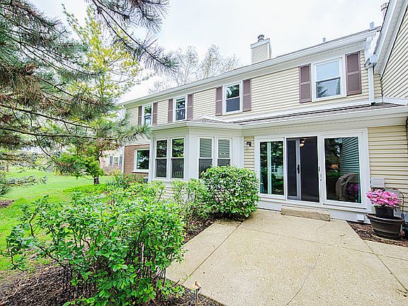 4th image of 298 Country Club Dr #0