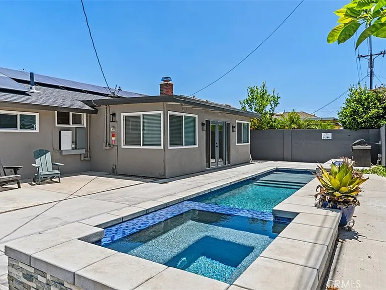 15881 Pilgrim Cir — Photo 27