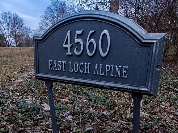 3rd image of 4560 E Loch Alpine Dr