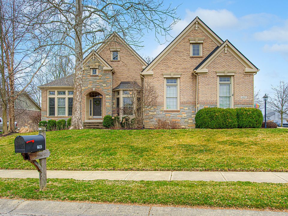 1st image of 6615 Royal Oakland Dr