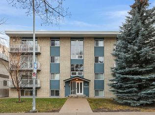 525 22nd Ave SW #401, Calgary, AB T2S0H5