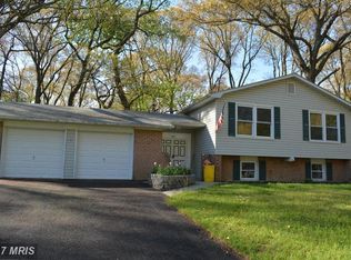 1401 Senate Dr, Pasadena, MD 21122