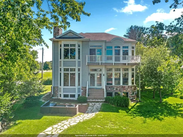 E7353 Welch Rd, Fremont, WI 54940
