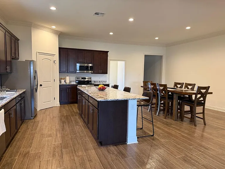 103 Mesquite St — Photo 10