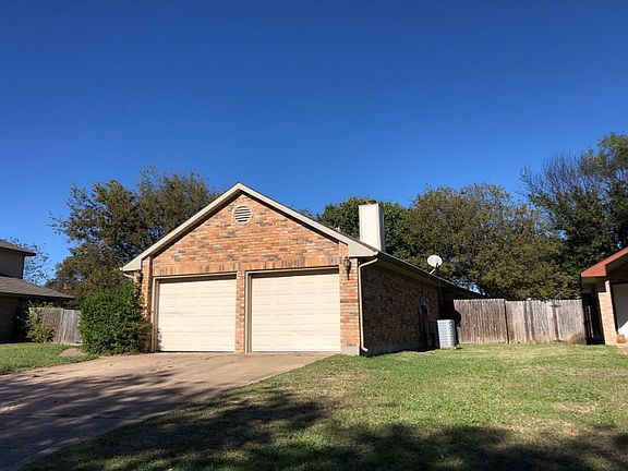 2nd image of 205 Mahogany Dr