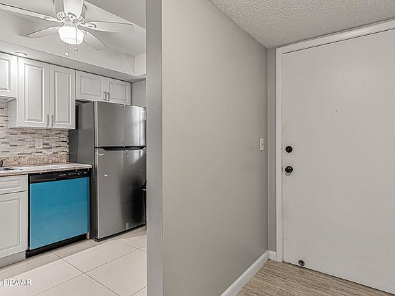 4th image of 640 N Nova Rd APT 409
