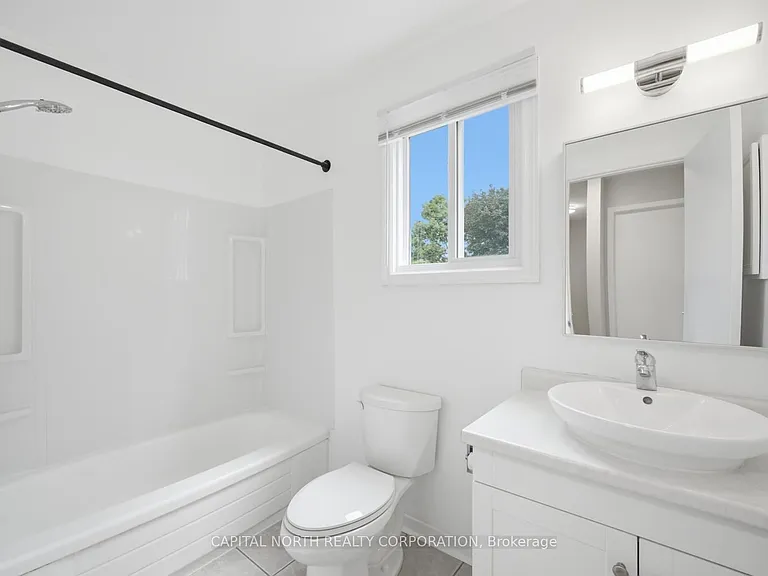 63 Elizabeth St — Photo 28