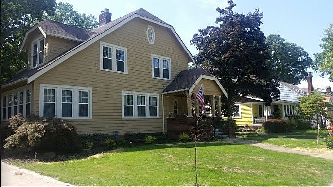 1st image of 121 Westbridge Dr